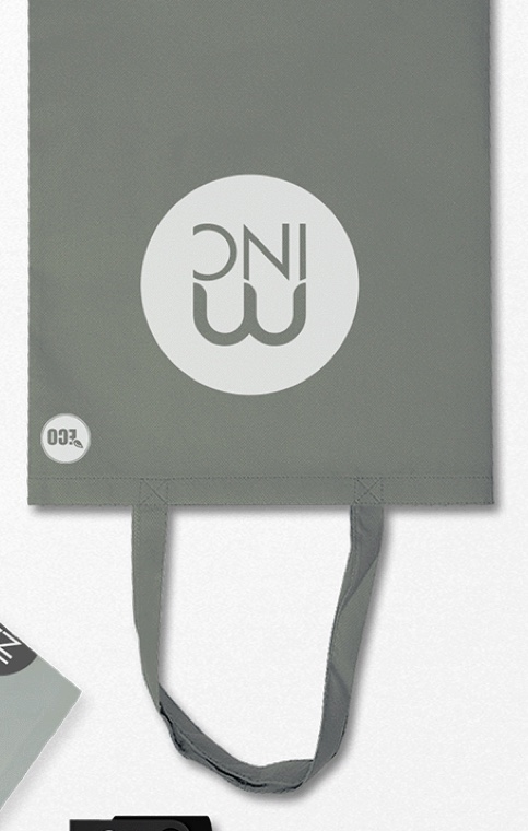 Canvas tote
